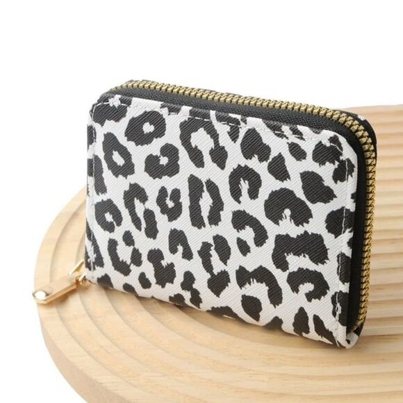 NEW New Fashion Leopard Card Case Mini Zippy Wallet - Picture 1 of 4